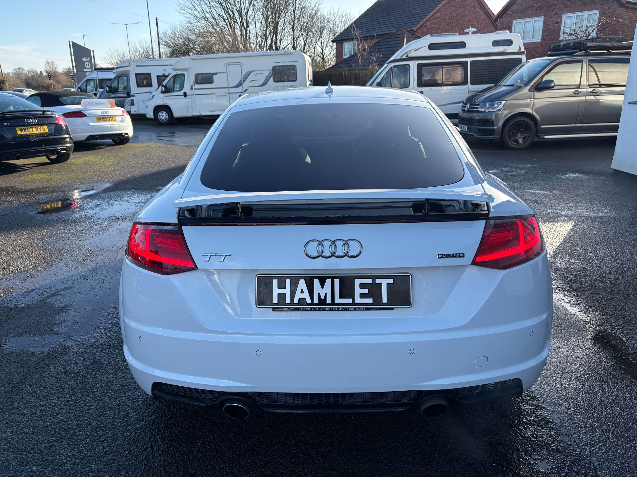 Audi TT view 5