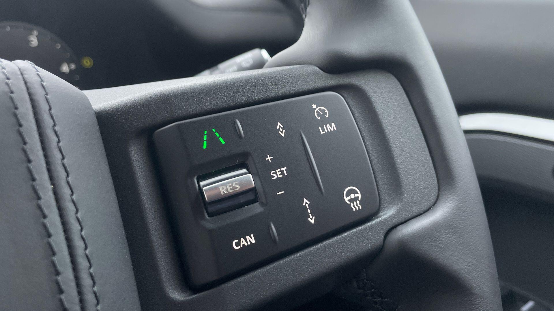 Land Rover Defender view 44