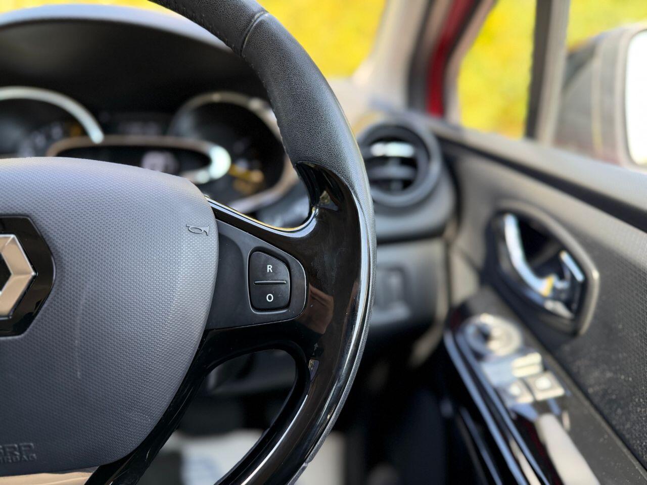 Renault Clio view 30