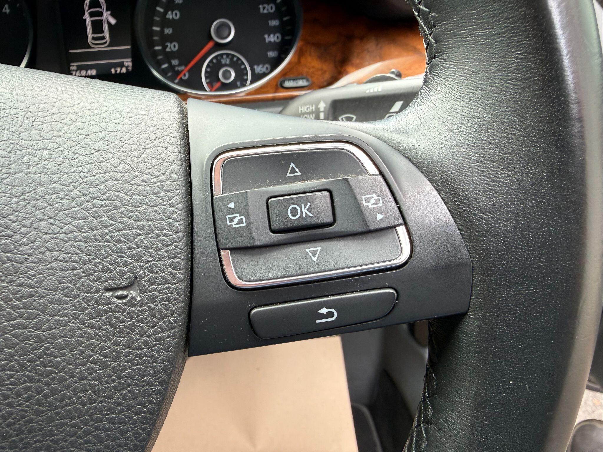Volkswagen Passat view 35
