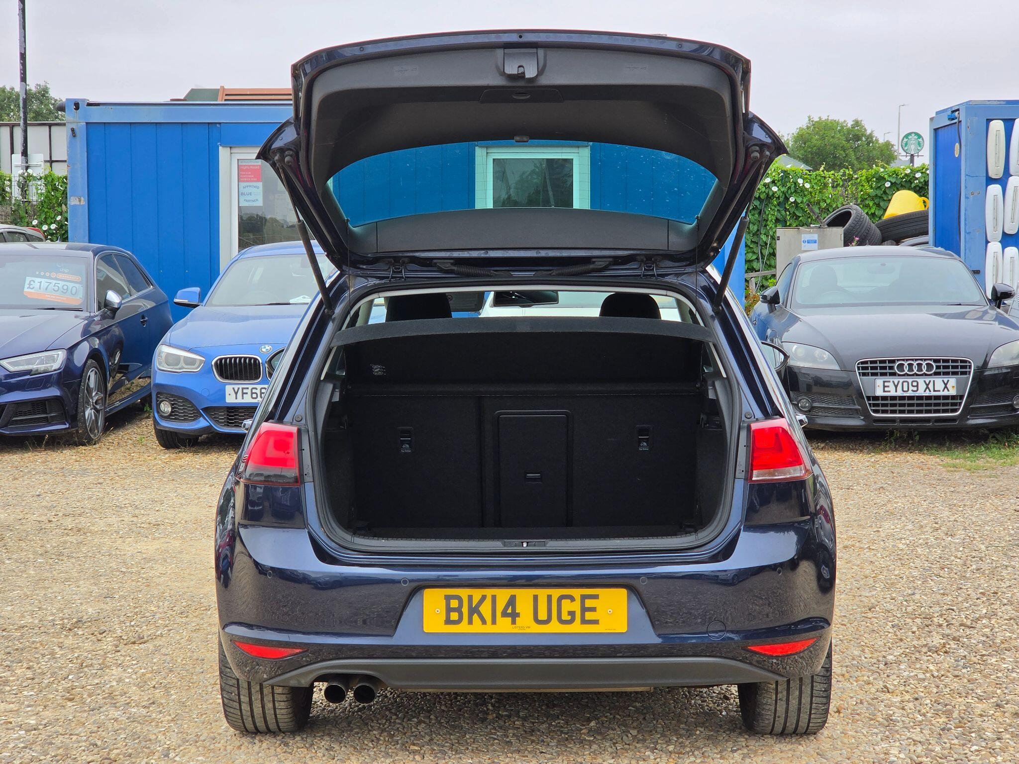 Volkswagen Golf view 28