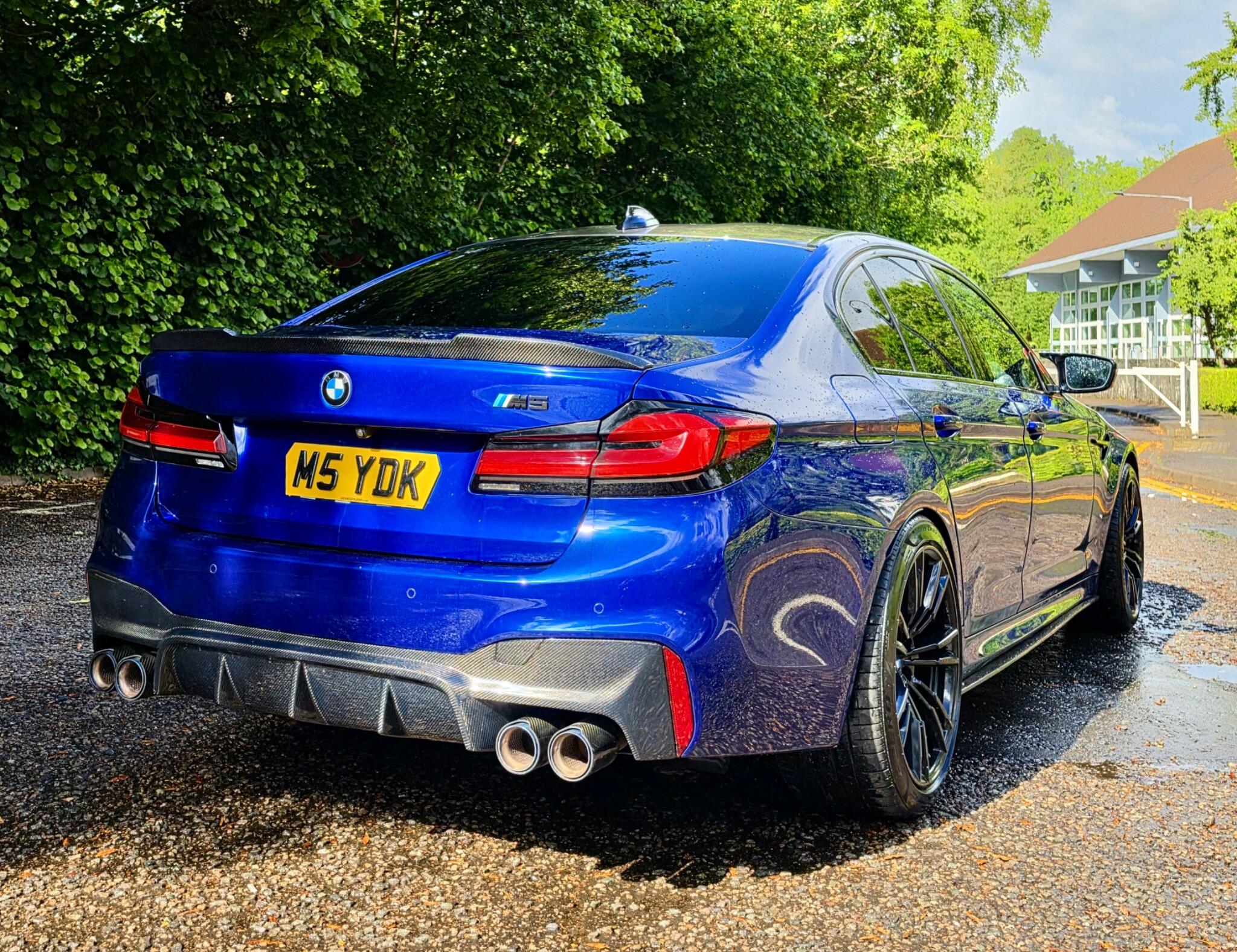 BMW M5 view 11