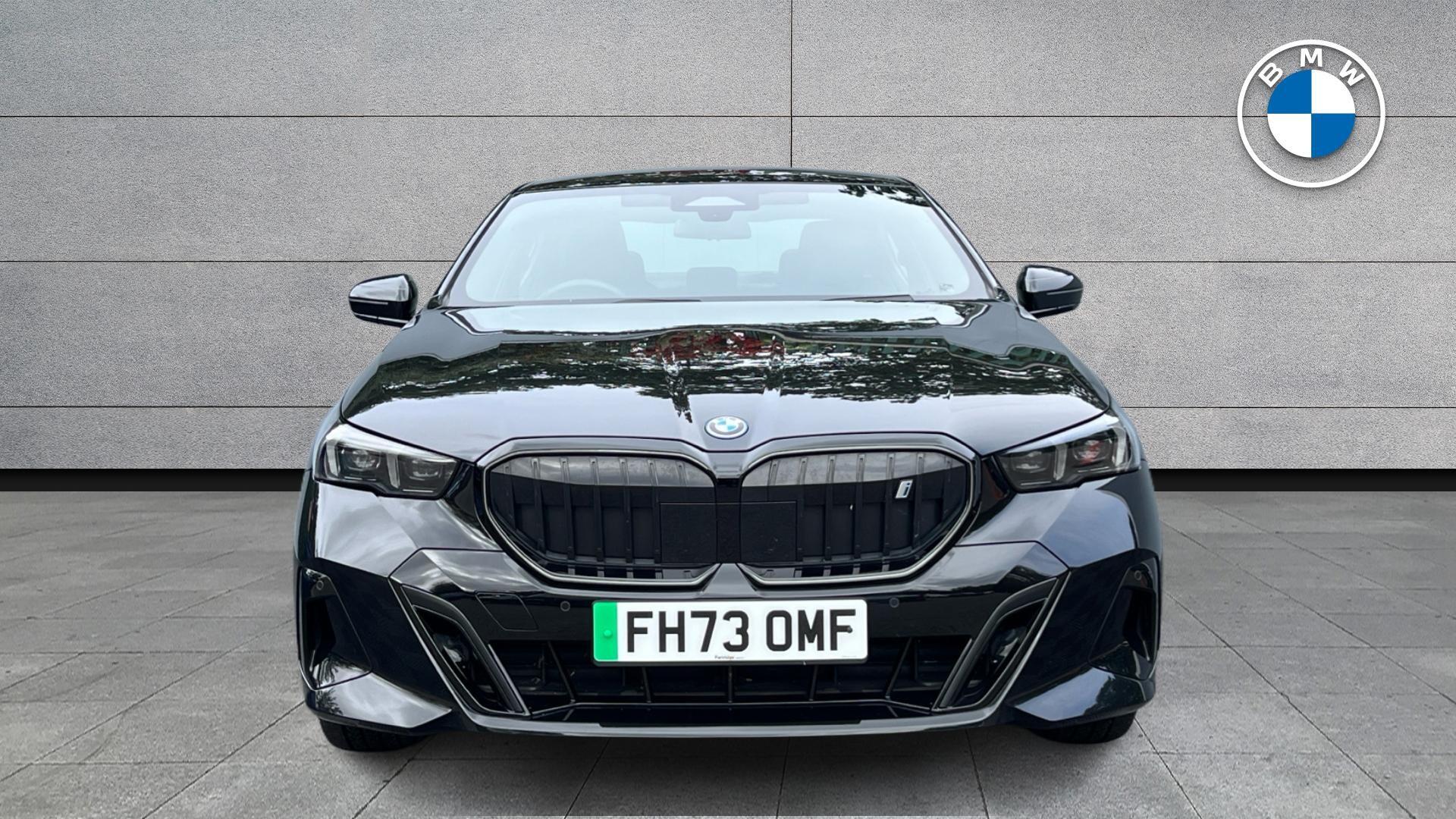 BMW I5 view 17