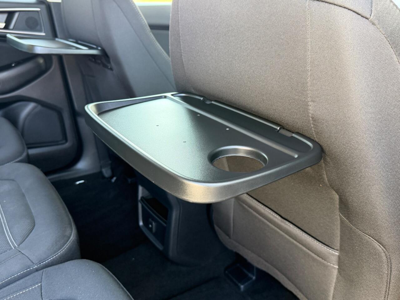 Ford Galaxy view 14
