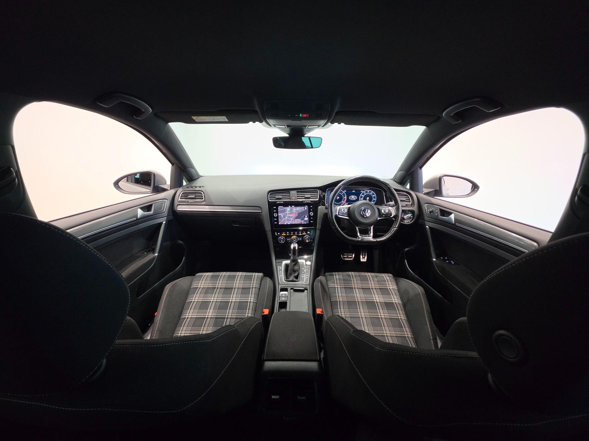 Volkswagen Golf view 78