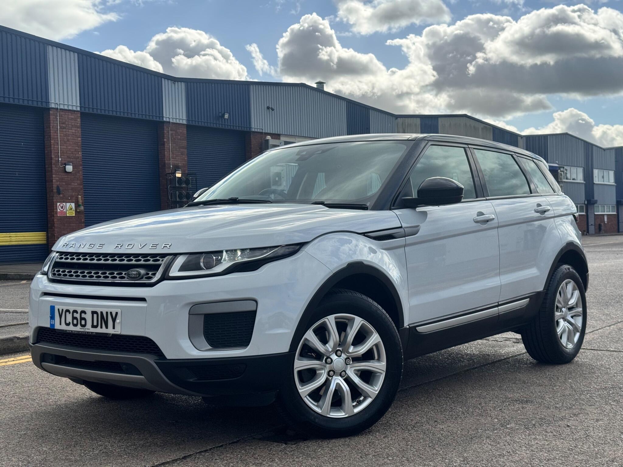Land Rover Range Rover Evoque view 7