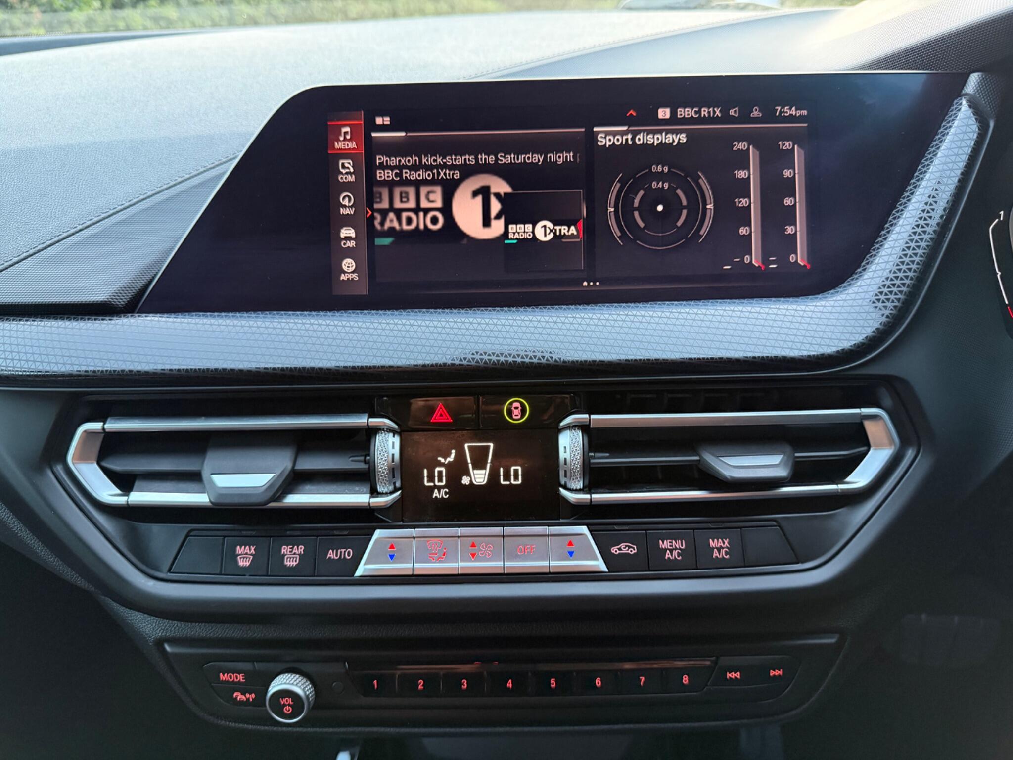 BMW 1 Series view 39