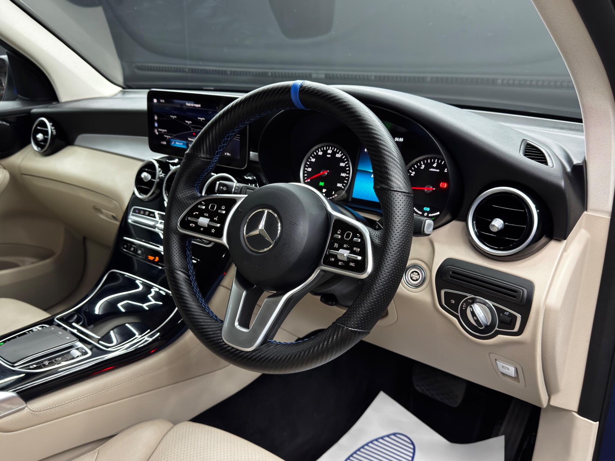 Mercedes-Benz GLC view 9
