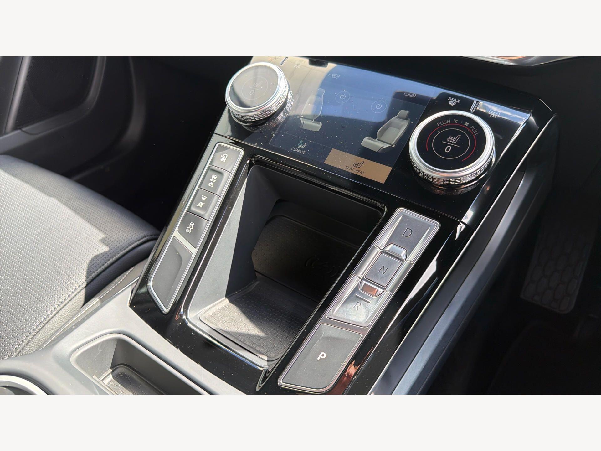 Jaguar I-Pace view 16