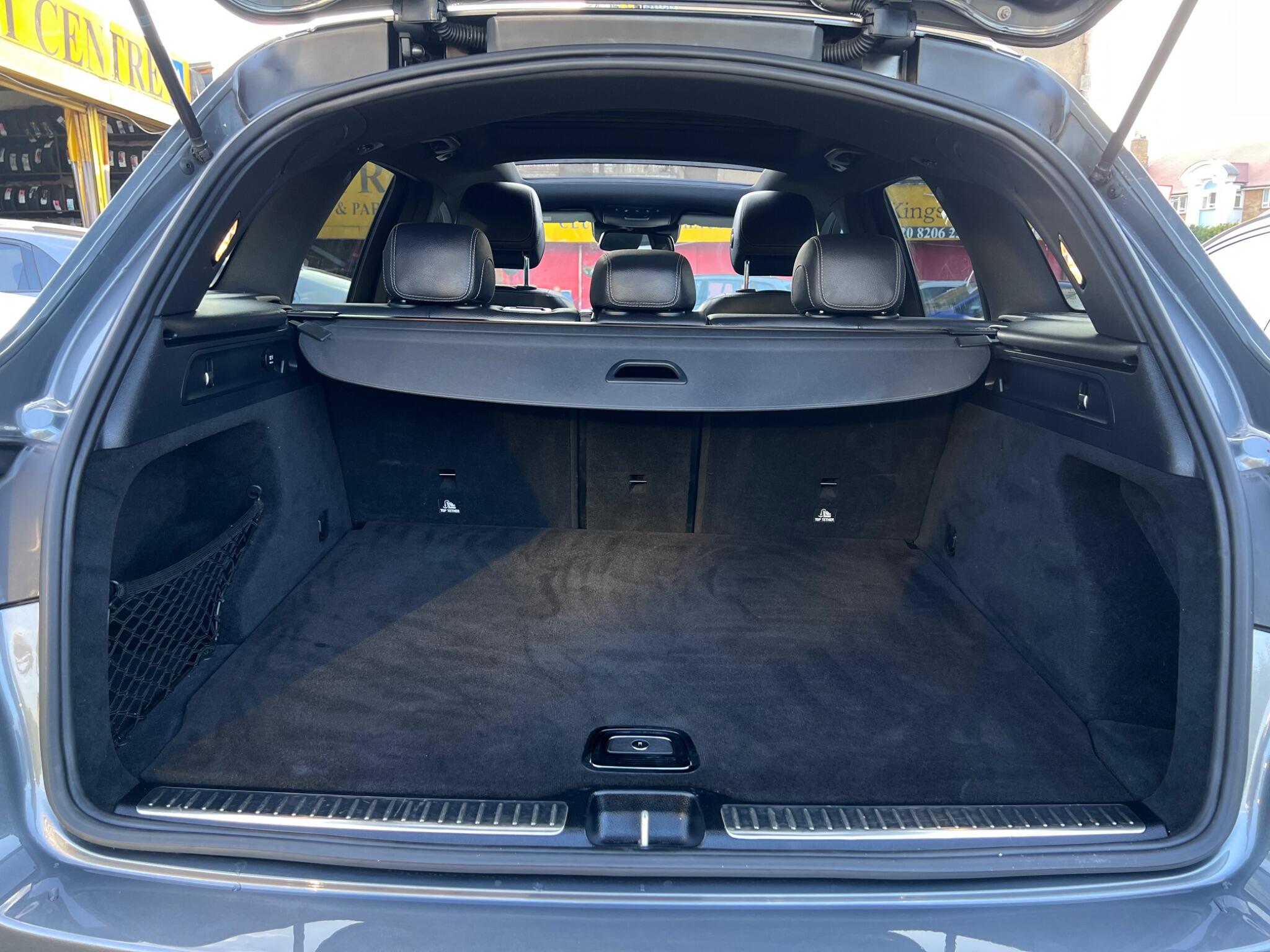 Mercedes-Benz GLC view 40