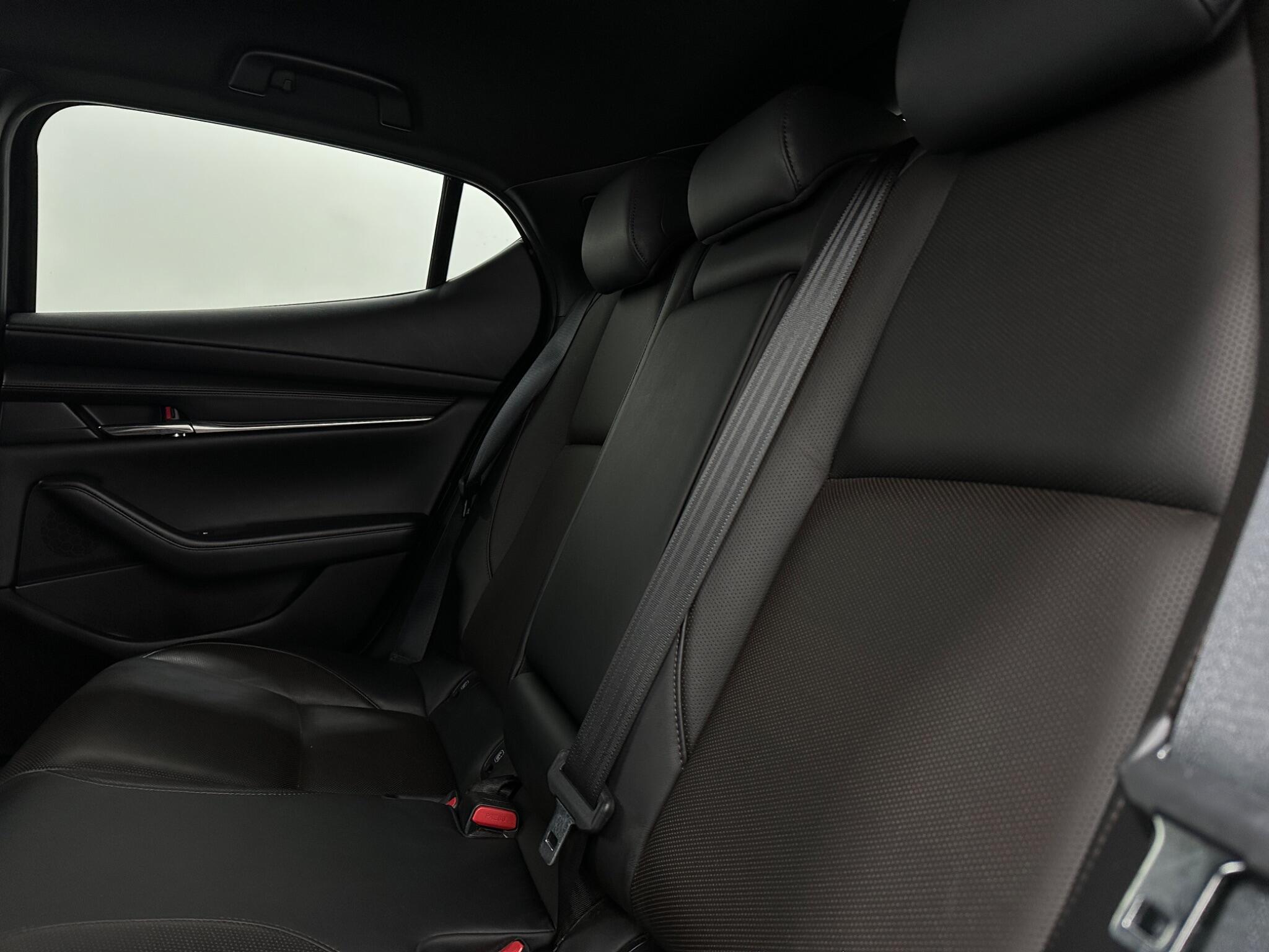 Mazda Mazda3 view 38