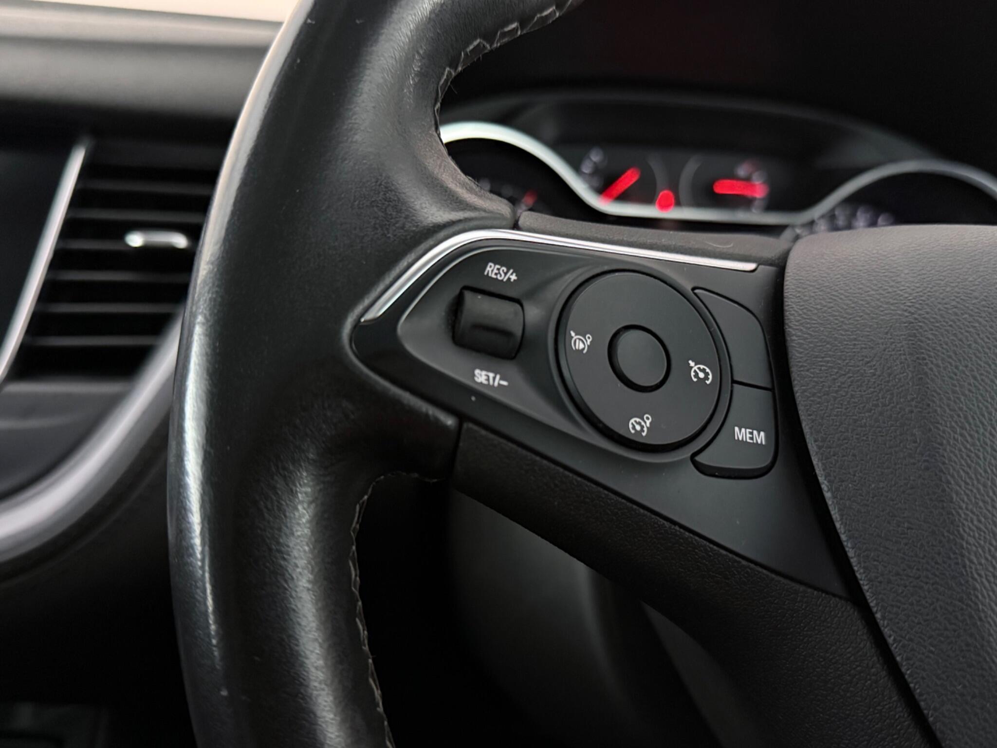 Vauxhall Grandland X view 12