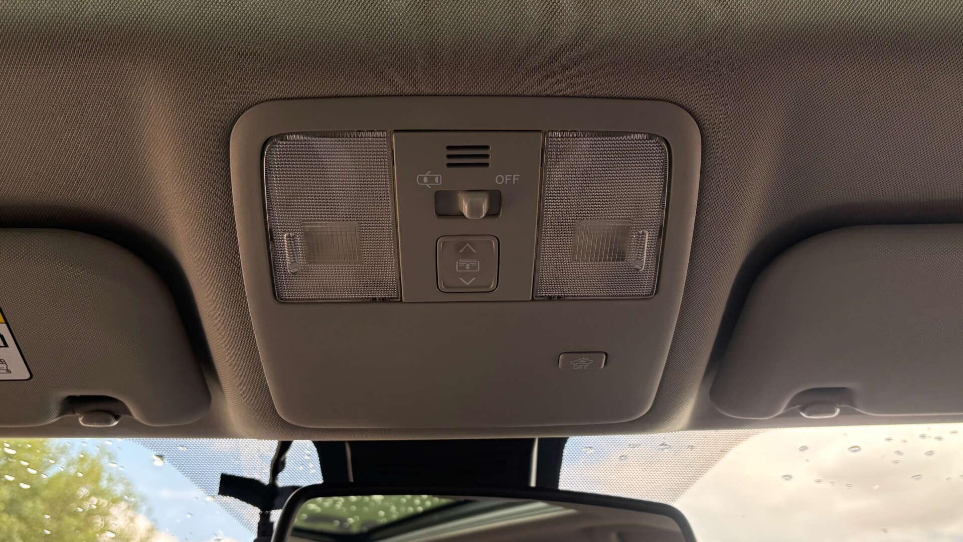Toyota Avensis view 31