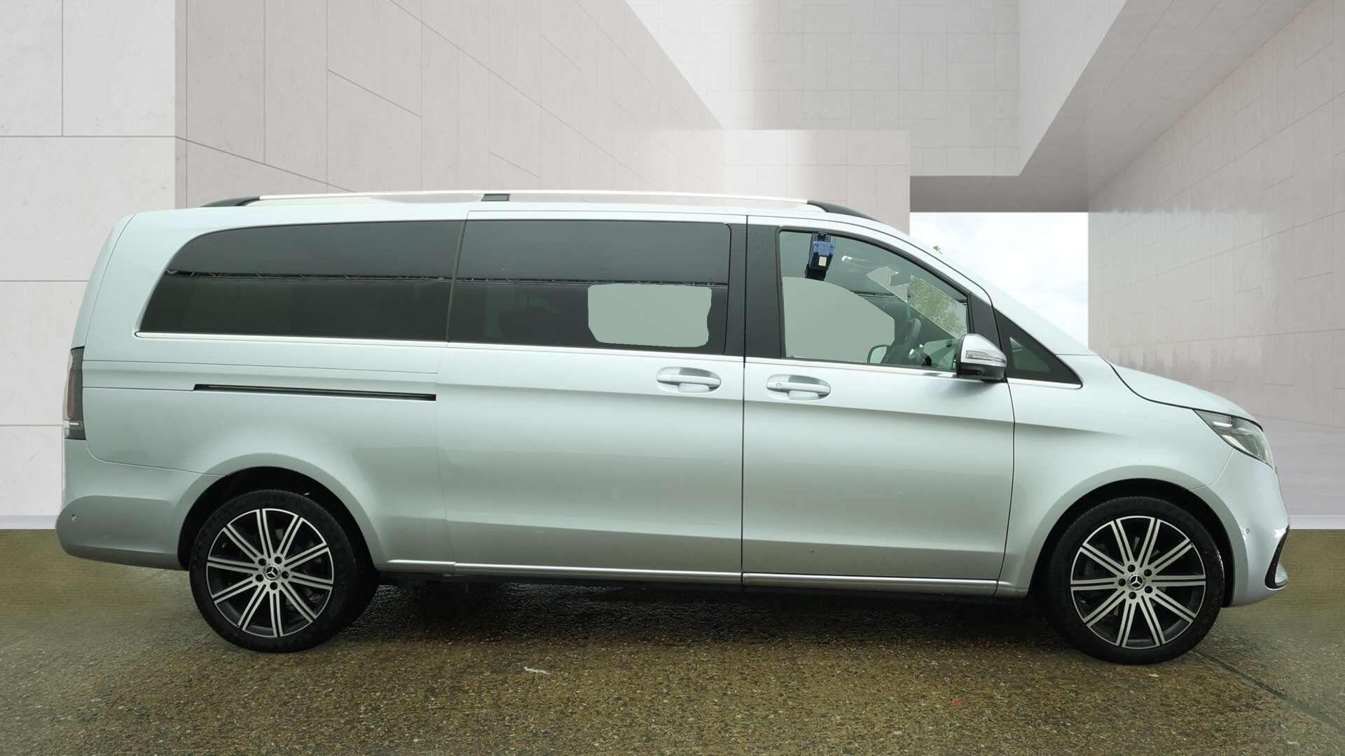 Mercedes-Benz V Class view 15