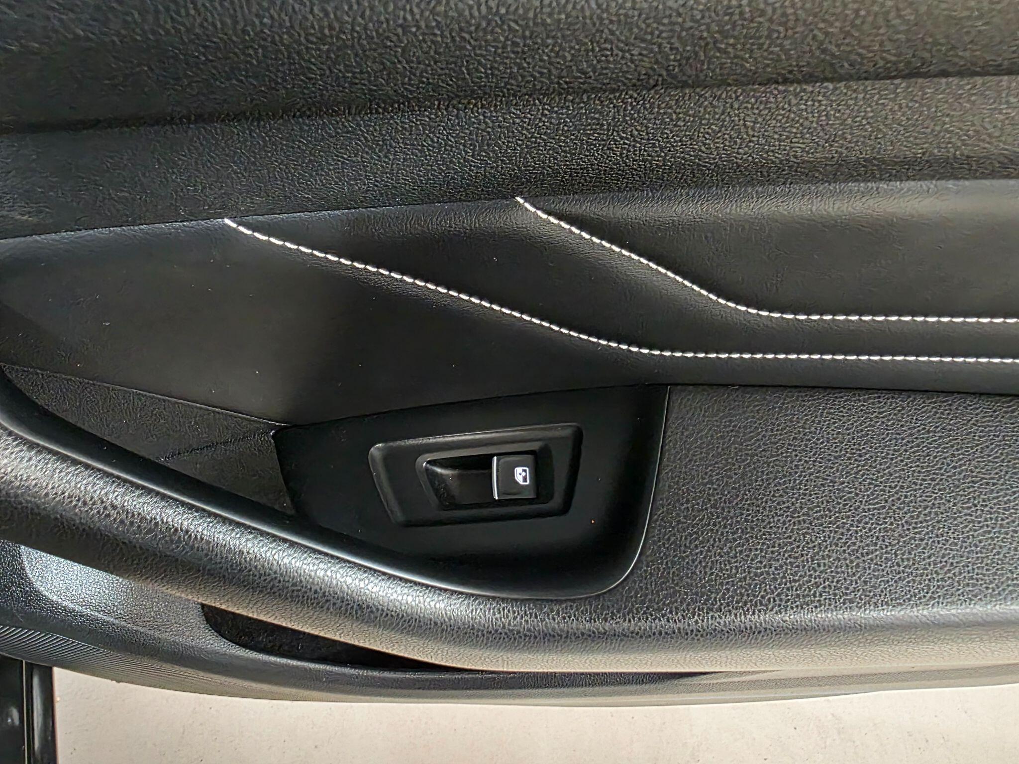 Volkswagen Passat view 23