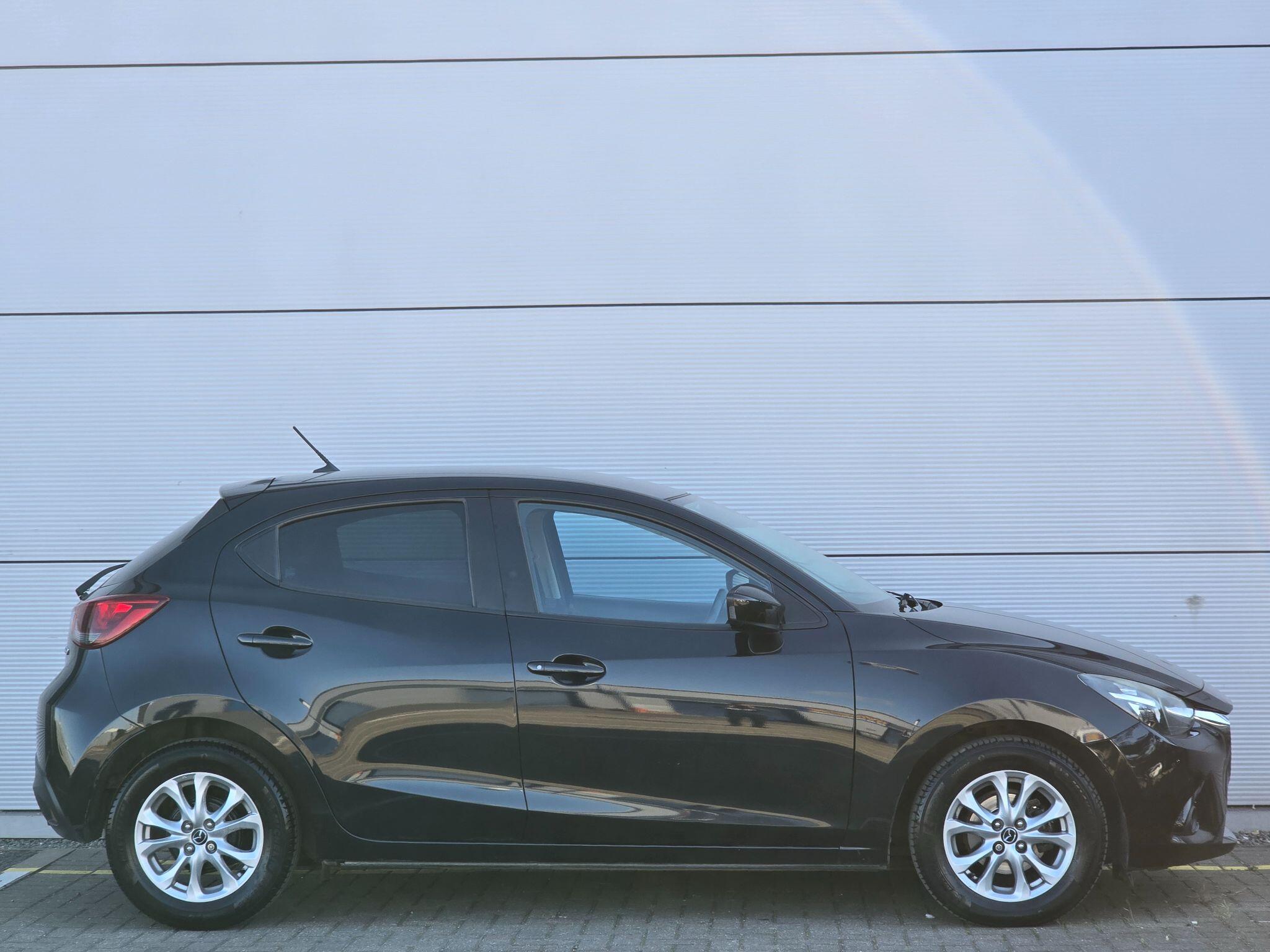 Mazda Mazda2 view 8