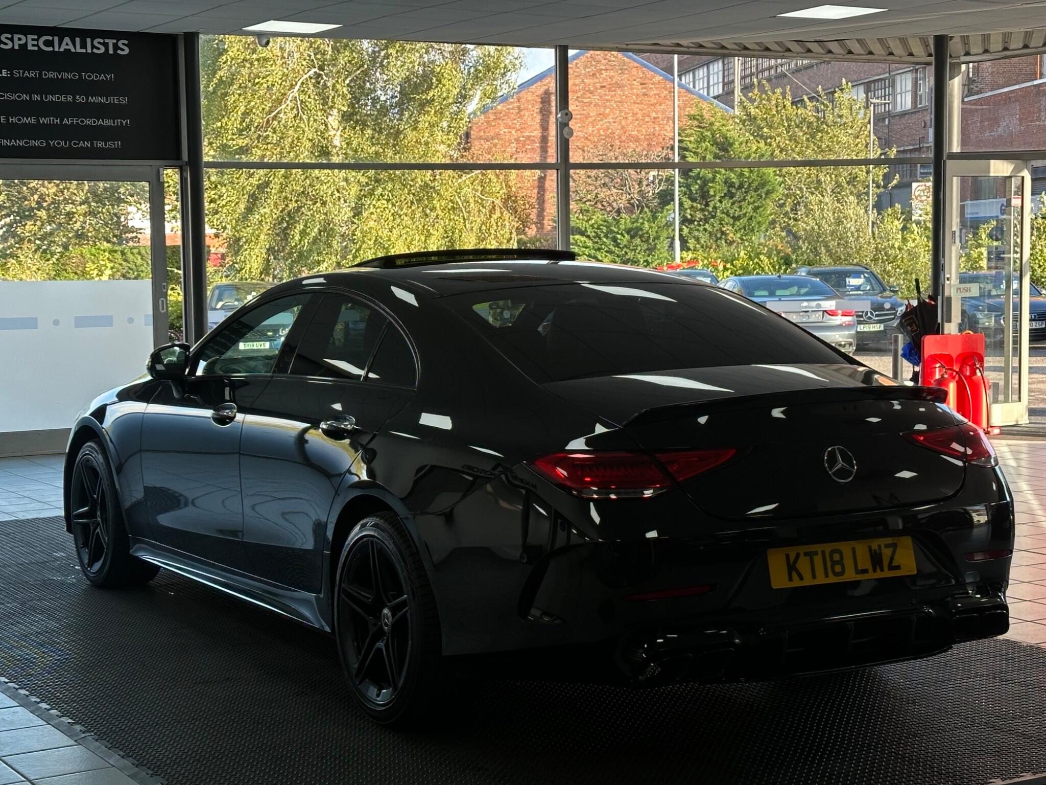 Mercedes-Benz CLS view 10