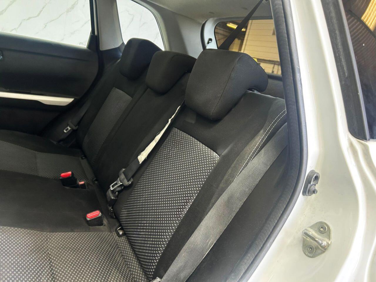 Suzuki Vitara view 20