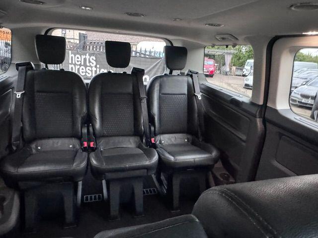 Ford Tourneo Custom view 9