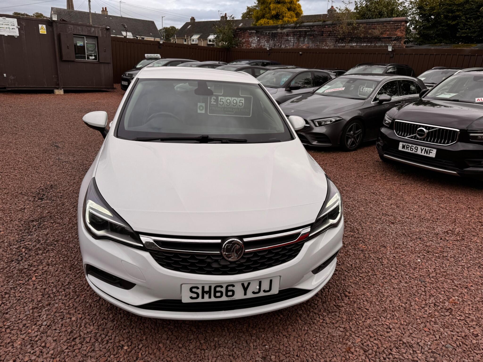 Vauxhall Astra view 2
