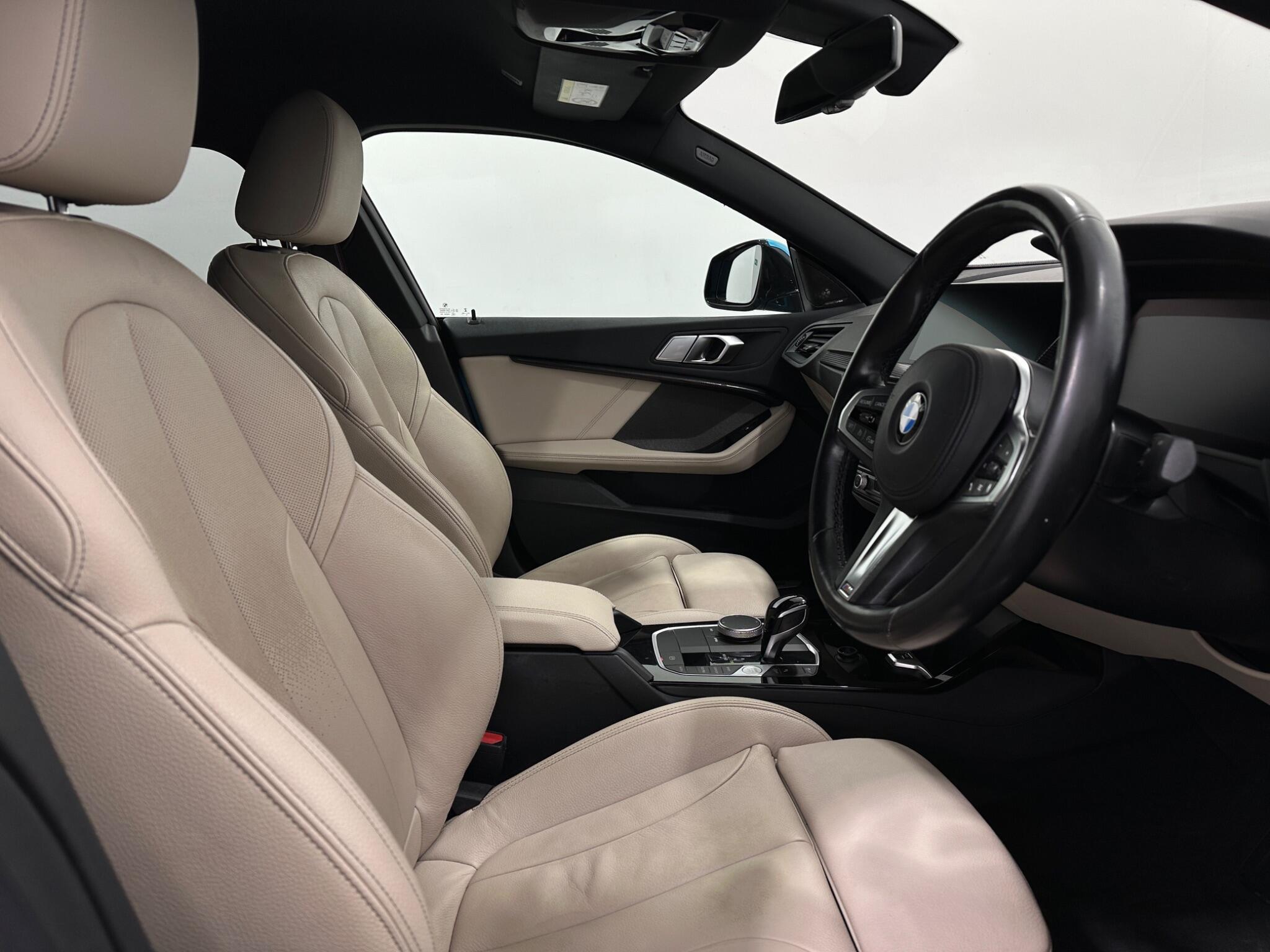 BMW 2 Series view 33