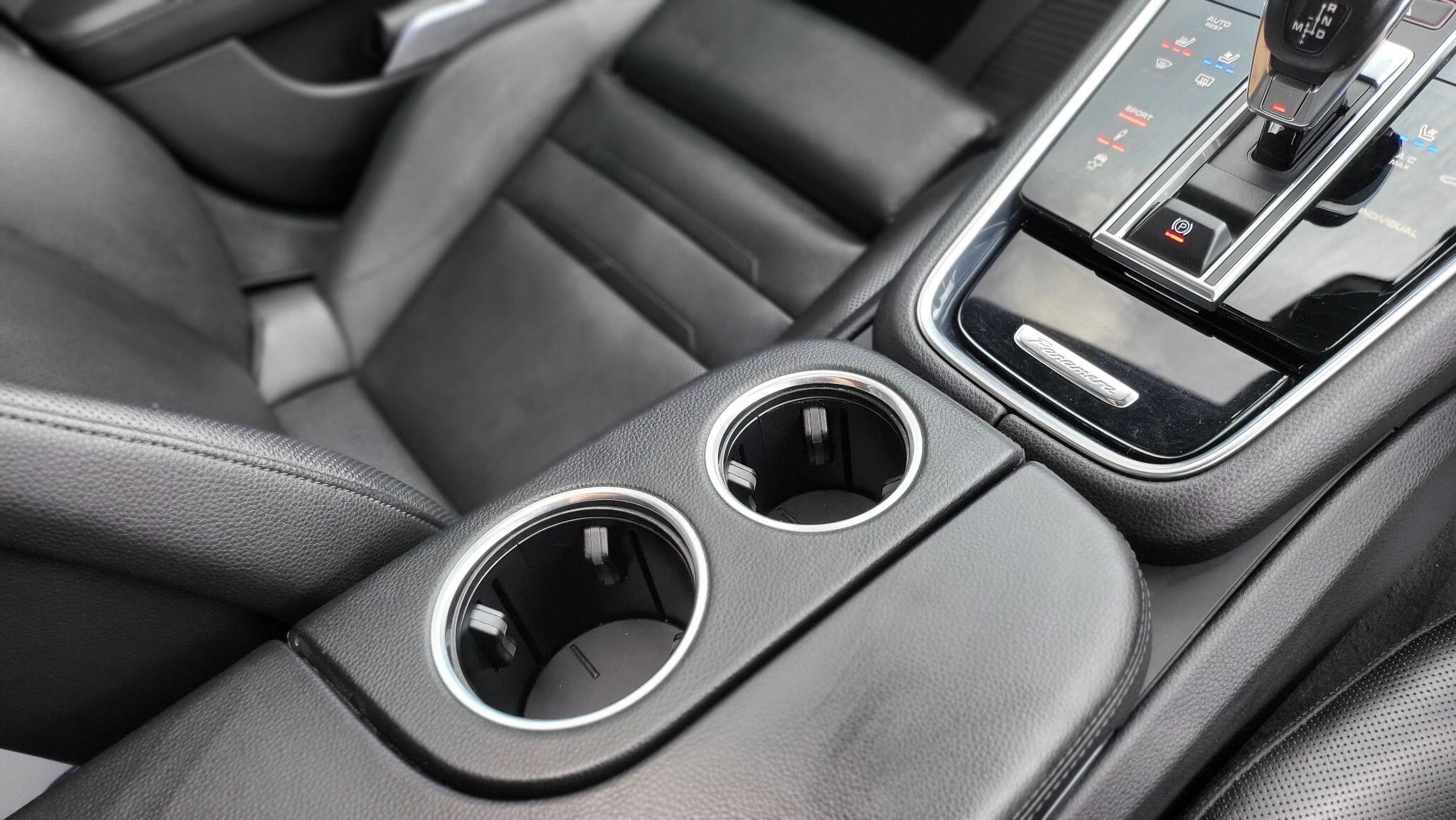 Porsche Panamera view 16