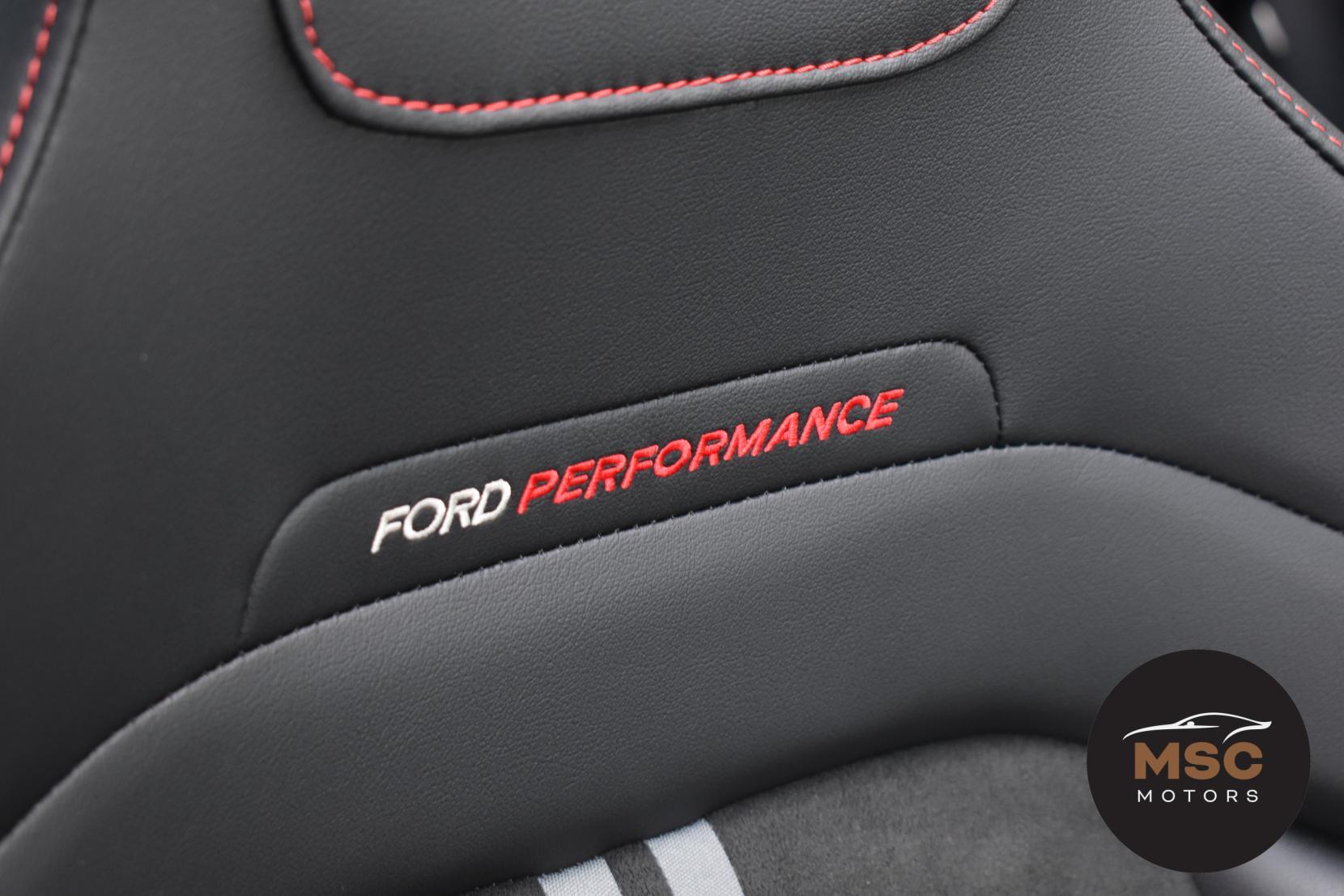 Ford Focus view 43