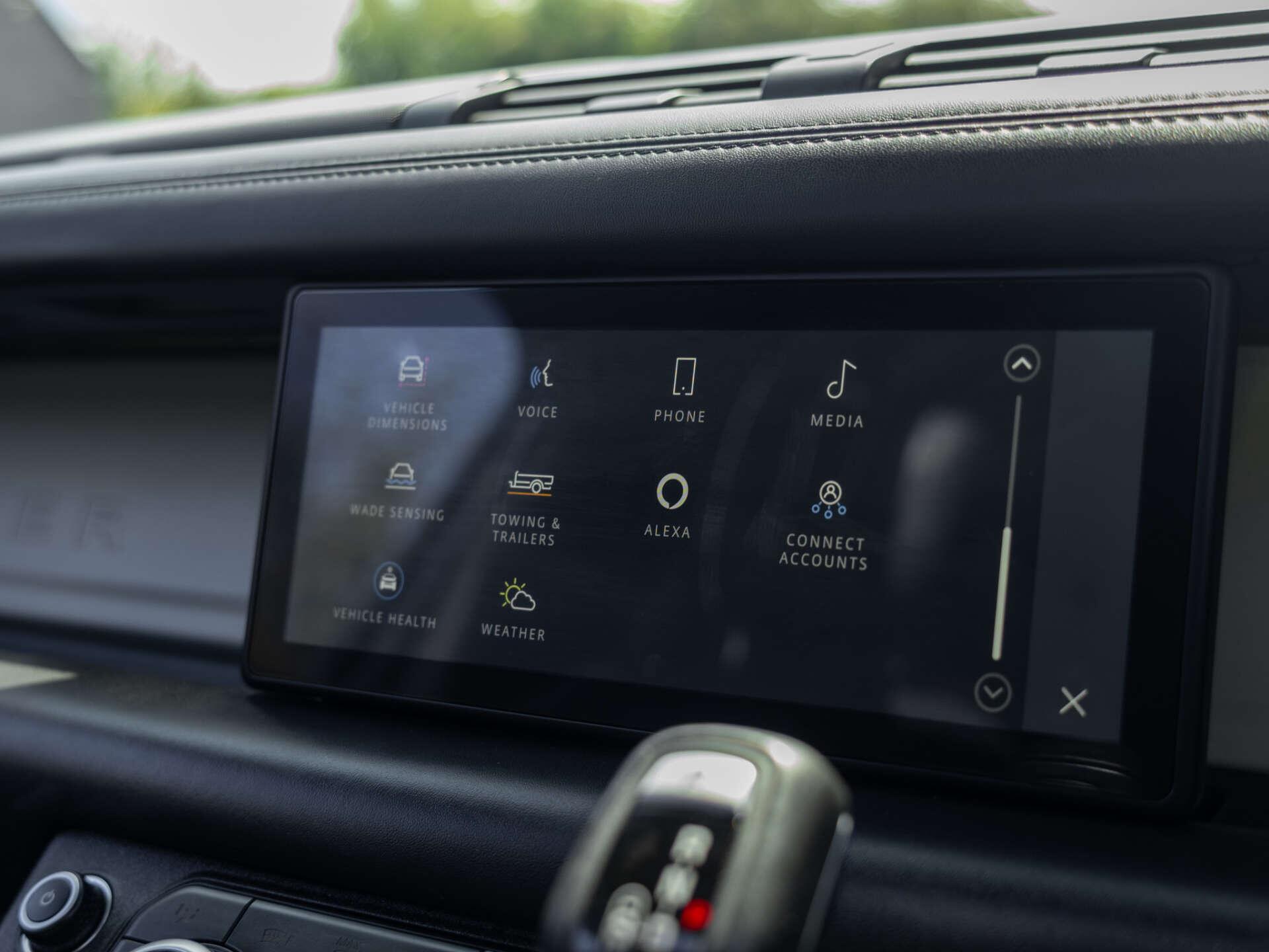 Land Rover Defender view 49