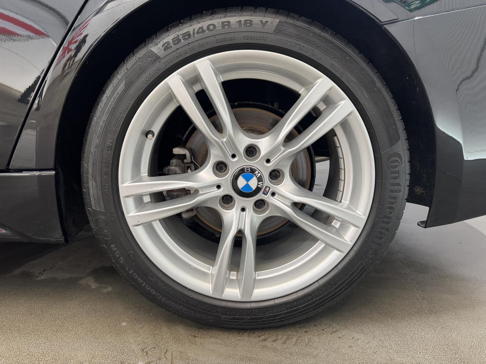 BMW 3 Series view 43