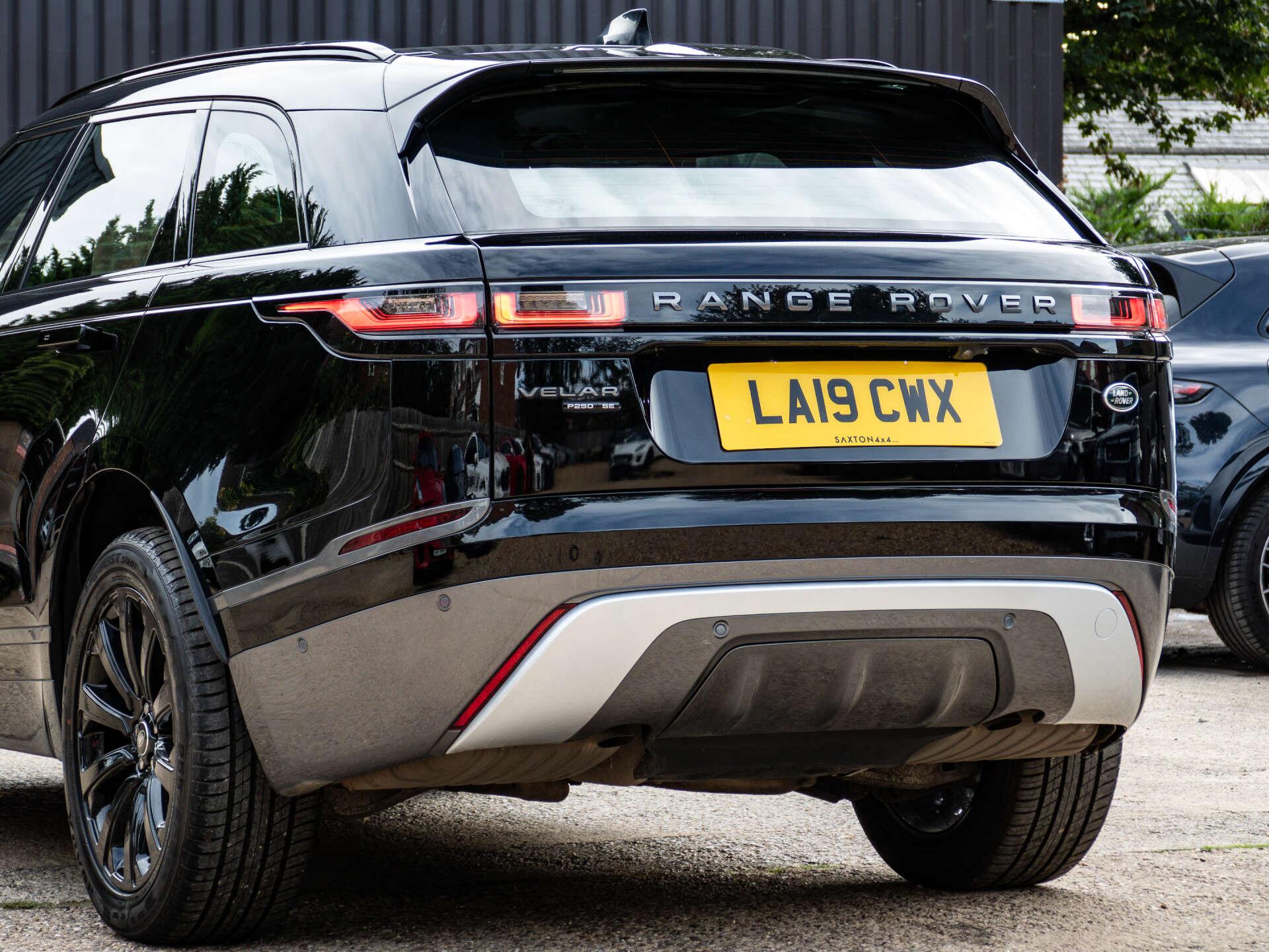 Land Rover Range Rover Velar view 15