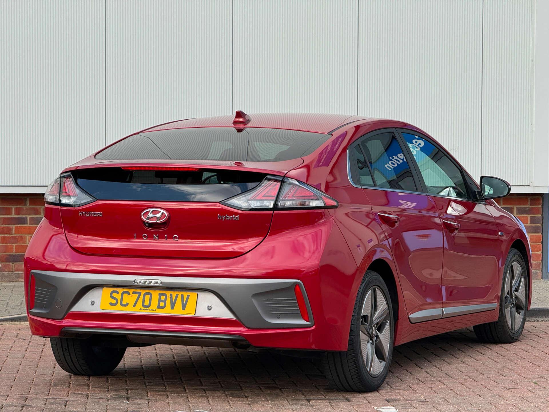 Hyundai Ioniq view 9