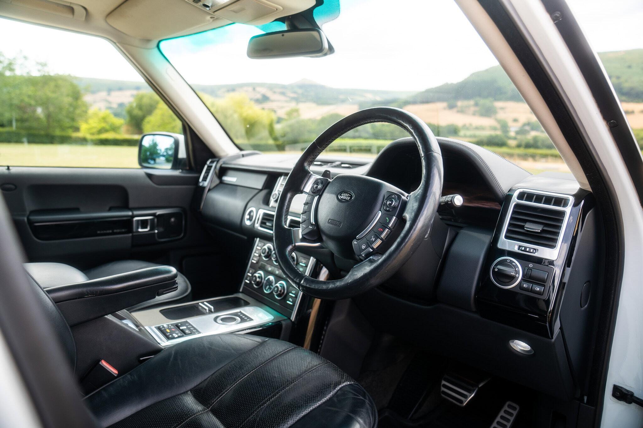 Land Rover Range Rover view 20