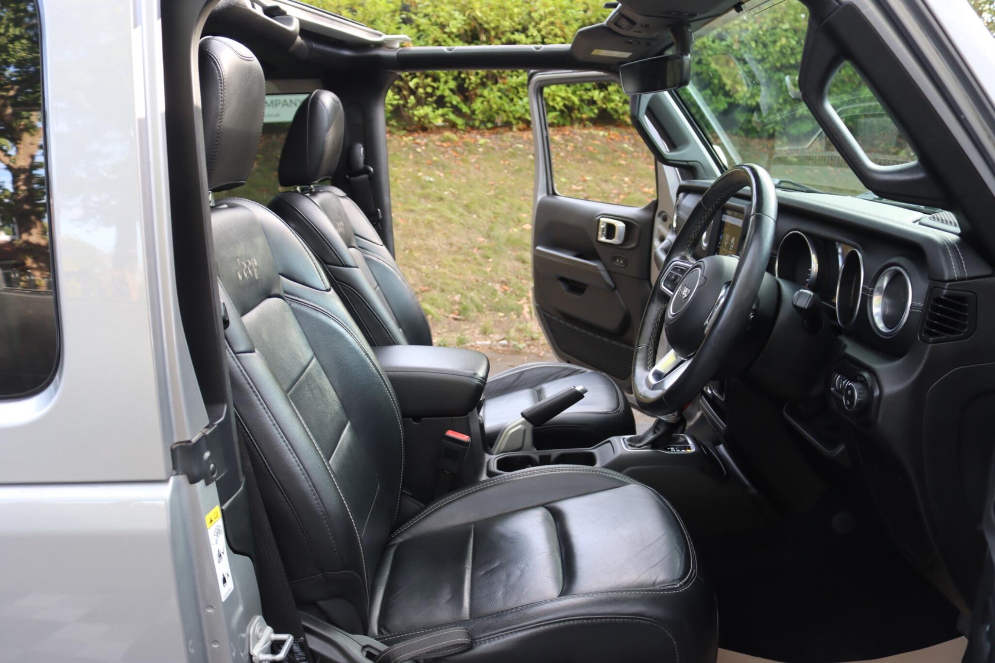 Jeep Wrangler view 44