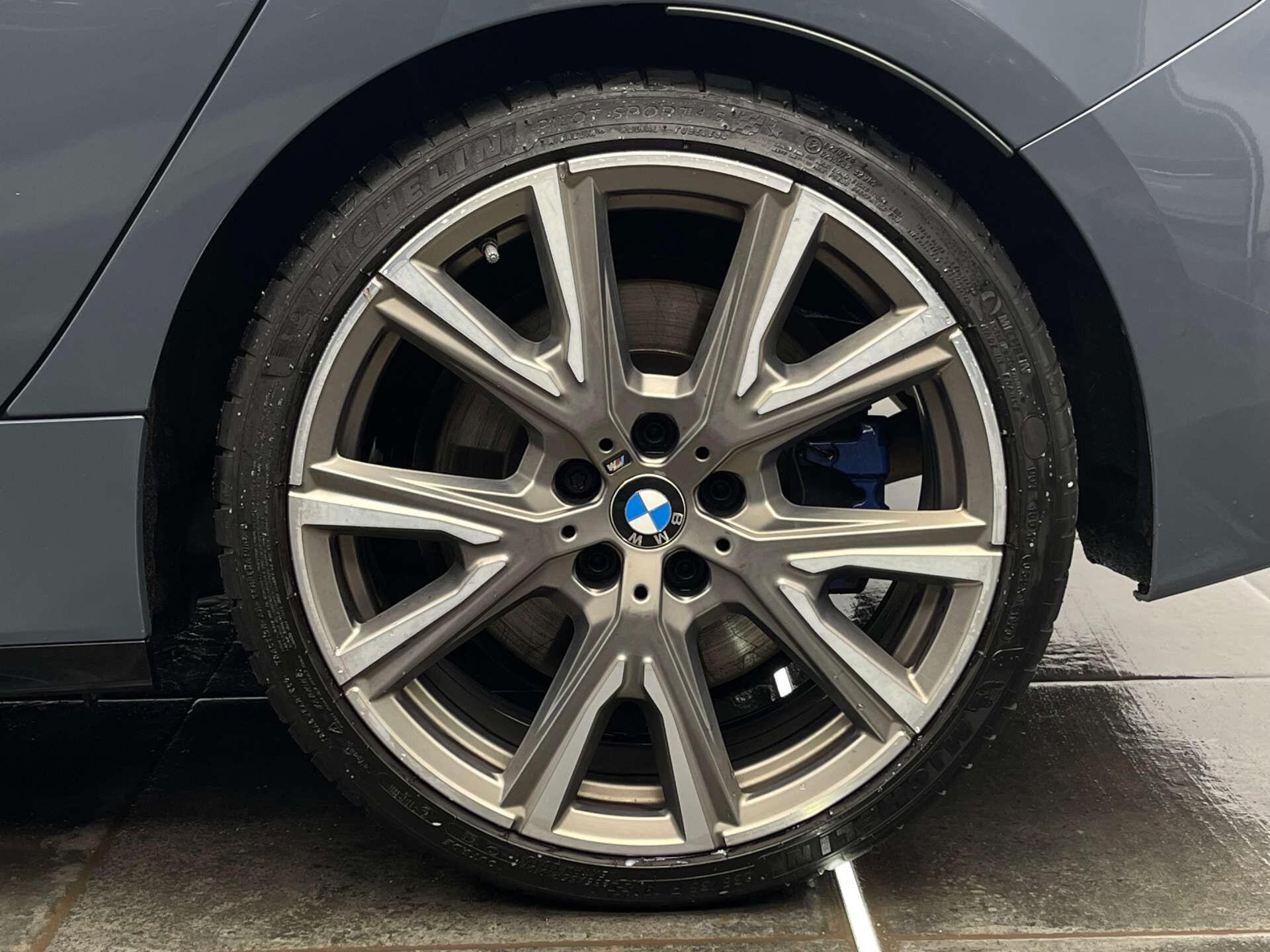 BMW 1 Series view 47