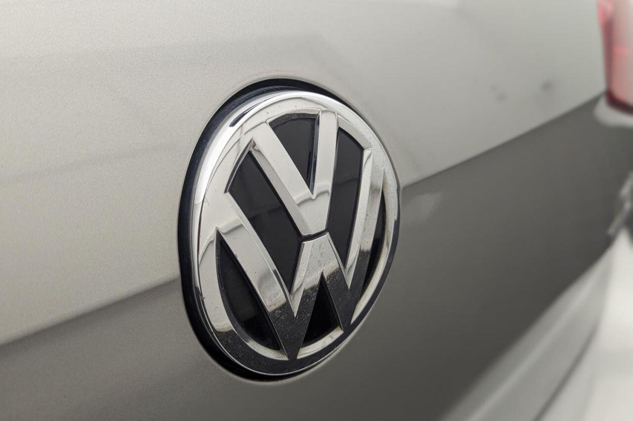 Volkswagen Golf view 39