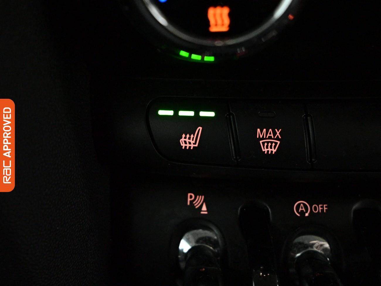 Mini Hatch view 17