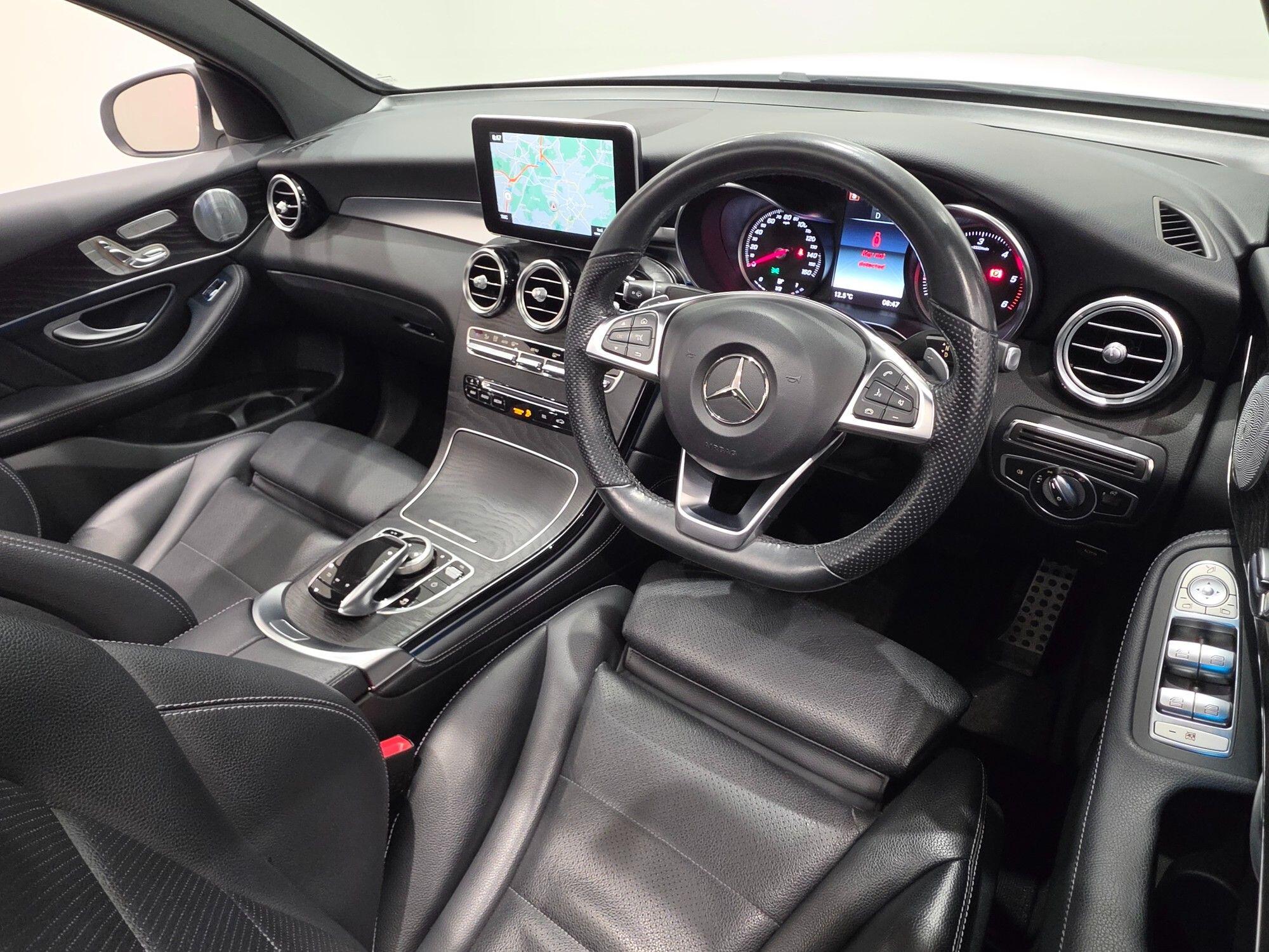 Mercedes-Benz GLC view 22