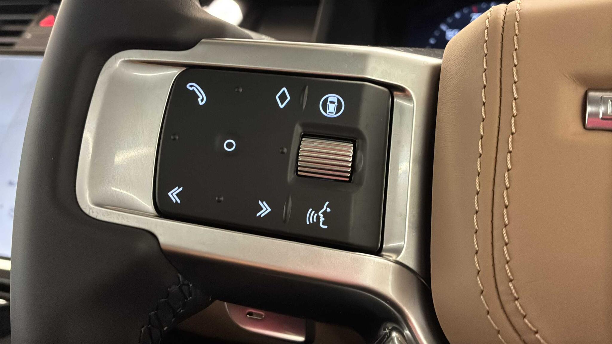 Land Rover Discovery view 27