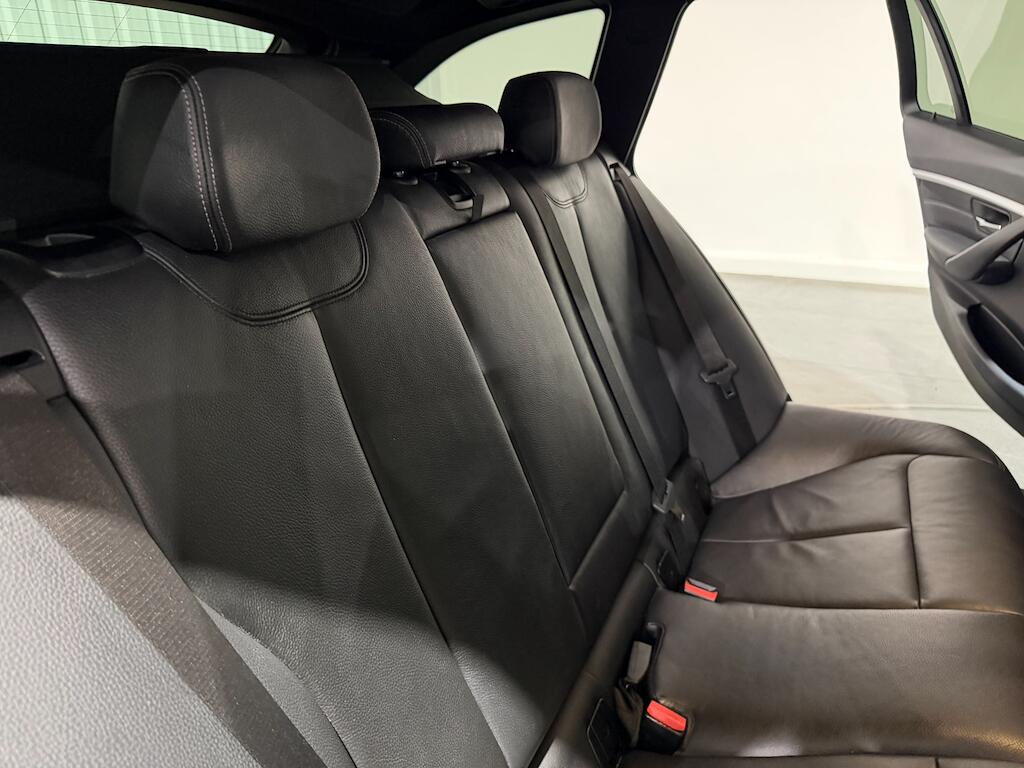 BMW 3 Series view 51
