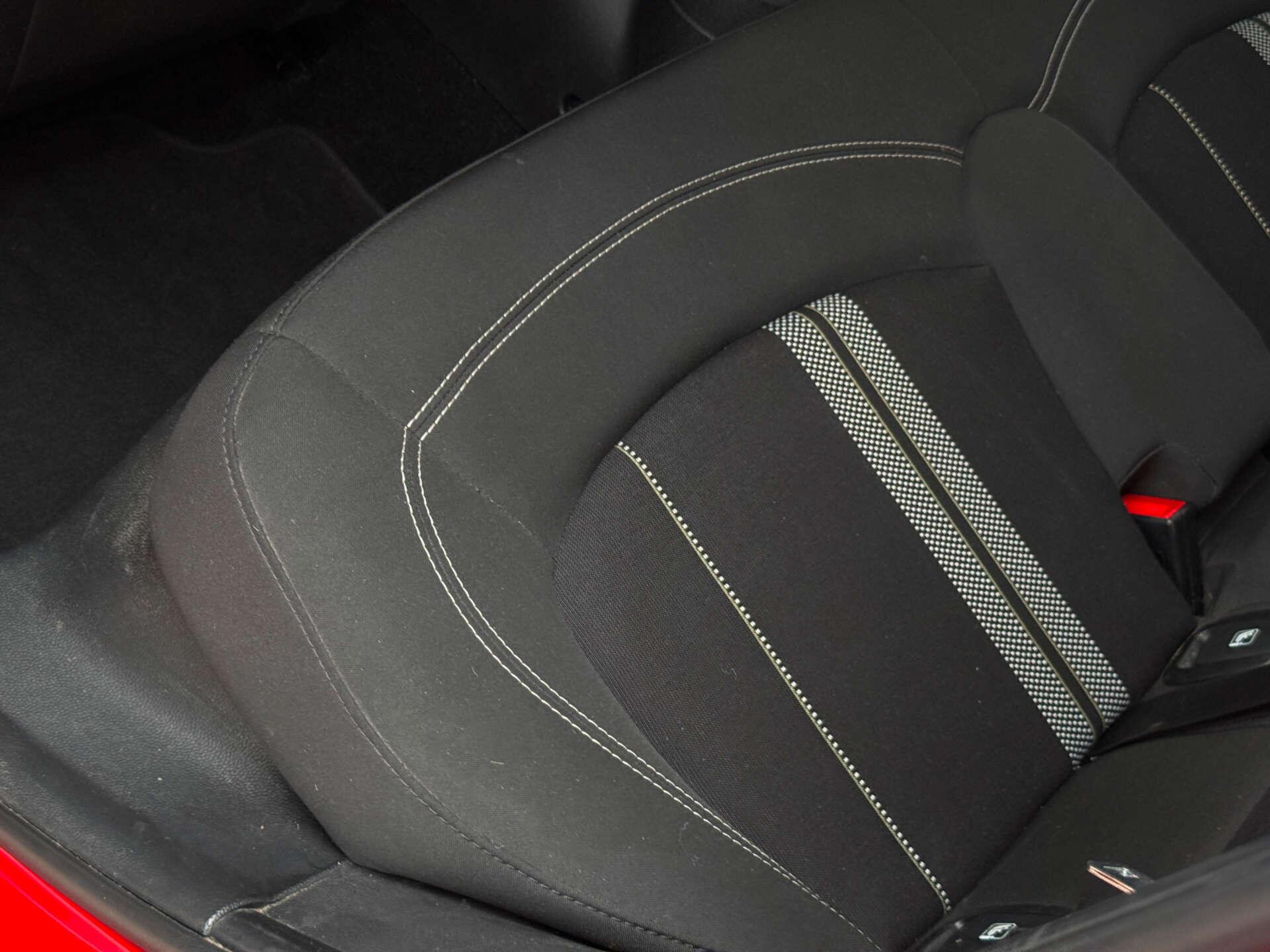 Mini Cooper view 39