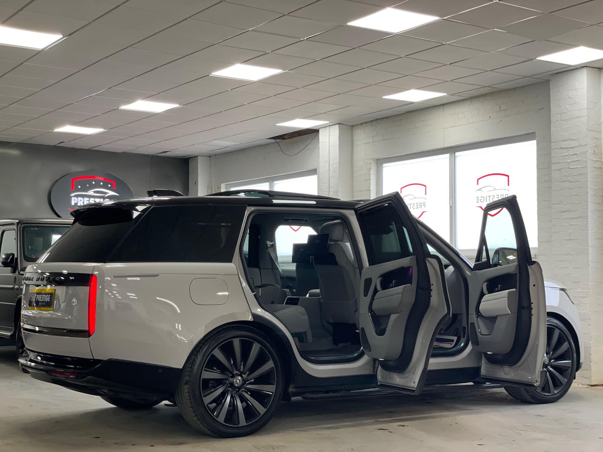 Land Rover Range Rover view 26
