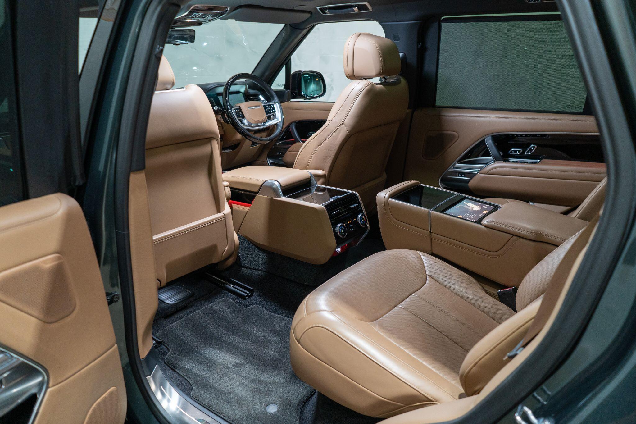 Land Rover Range Rover view 15