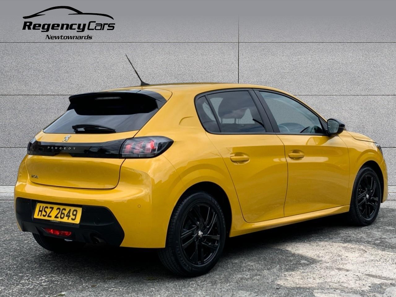 Peugeot 208 view 8