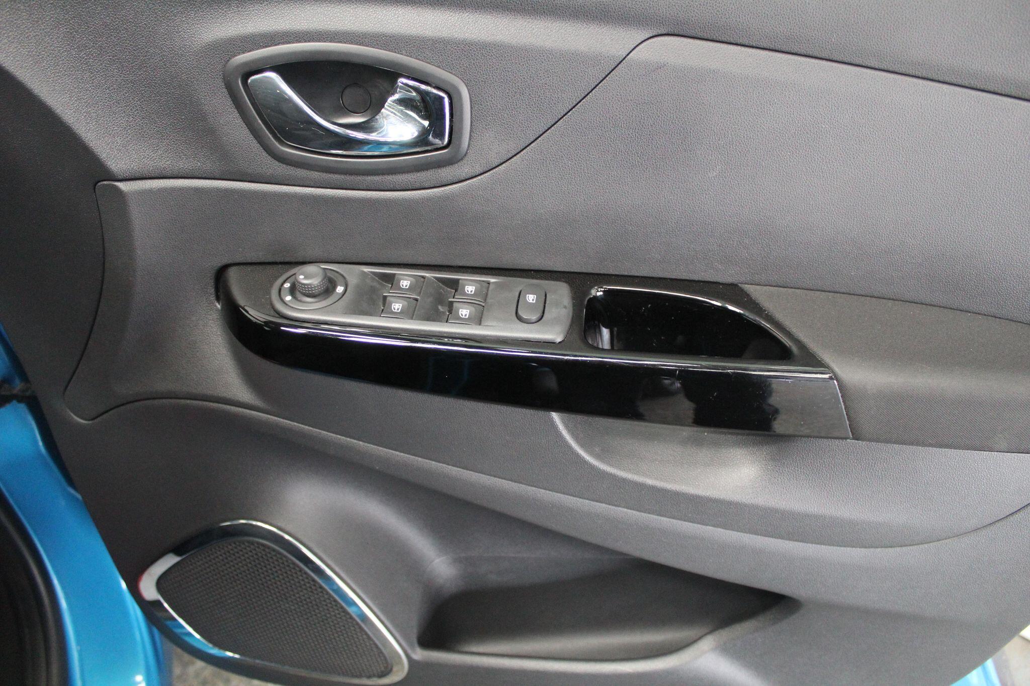 Renault Captur view 46