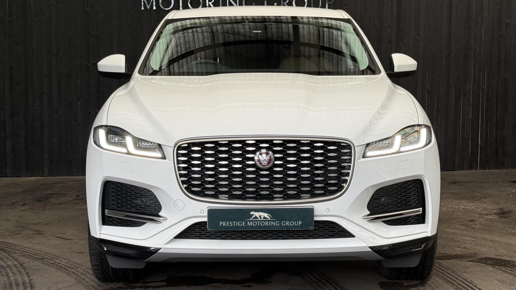 Jaguar F-Pace view 4