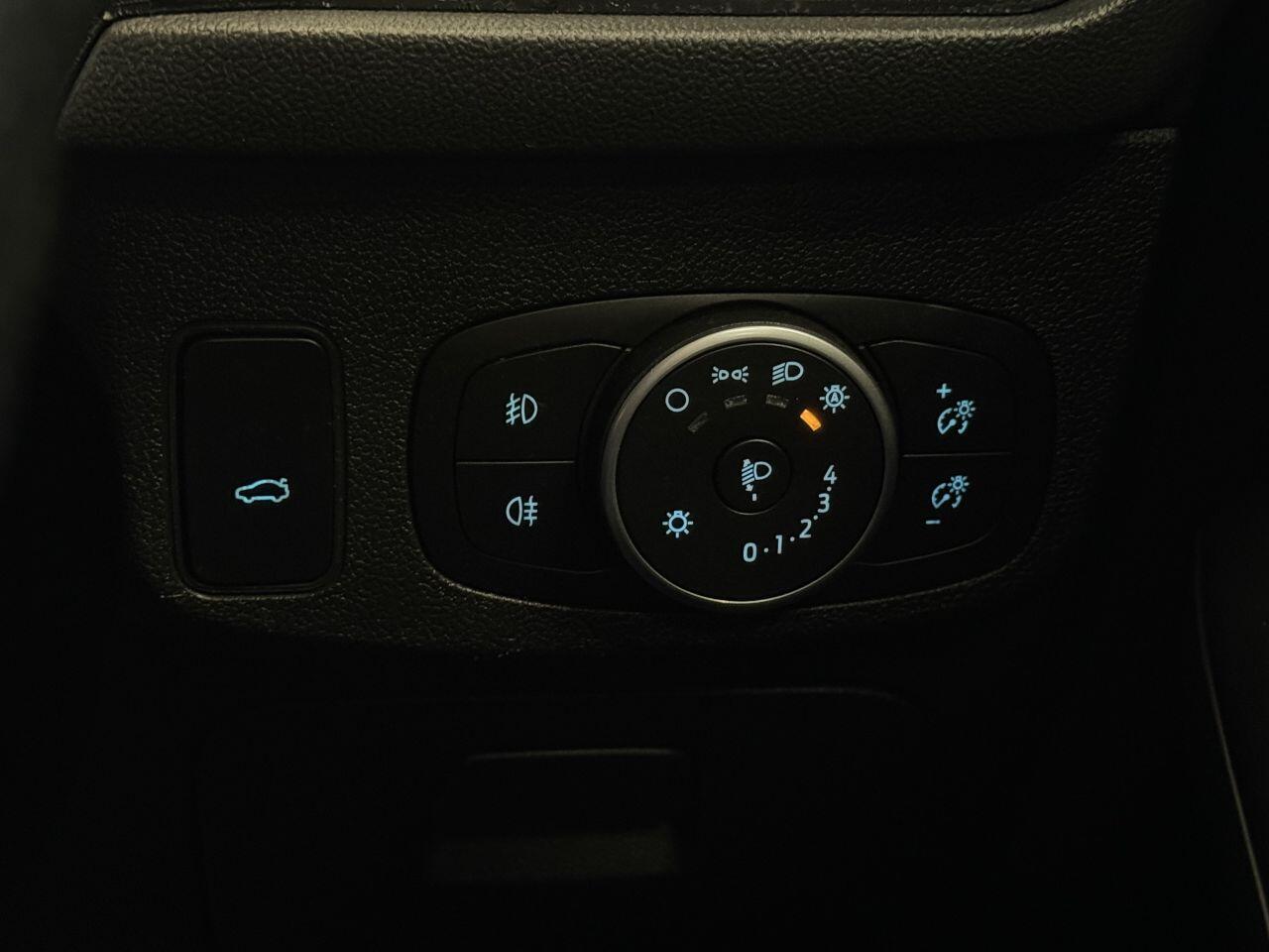 Ford Focus view 43