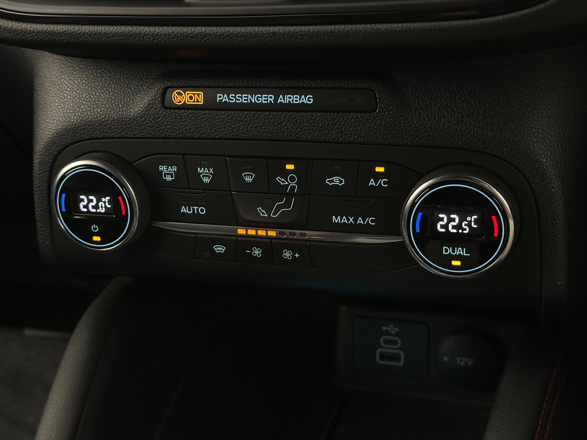 Ford Kuga view 22