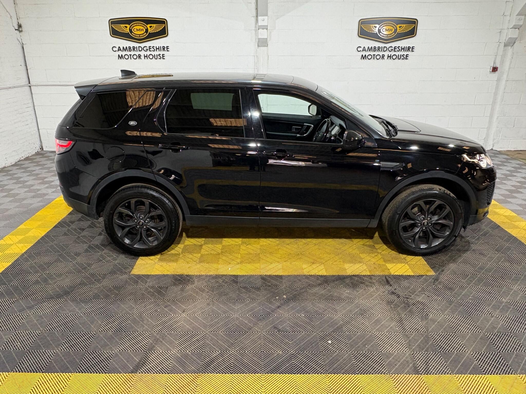 Land Rover Discovery Sport view 22