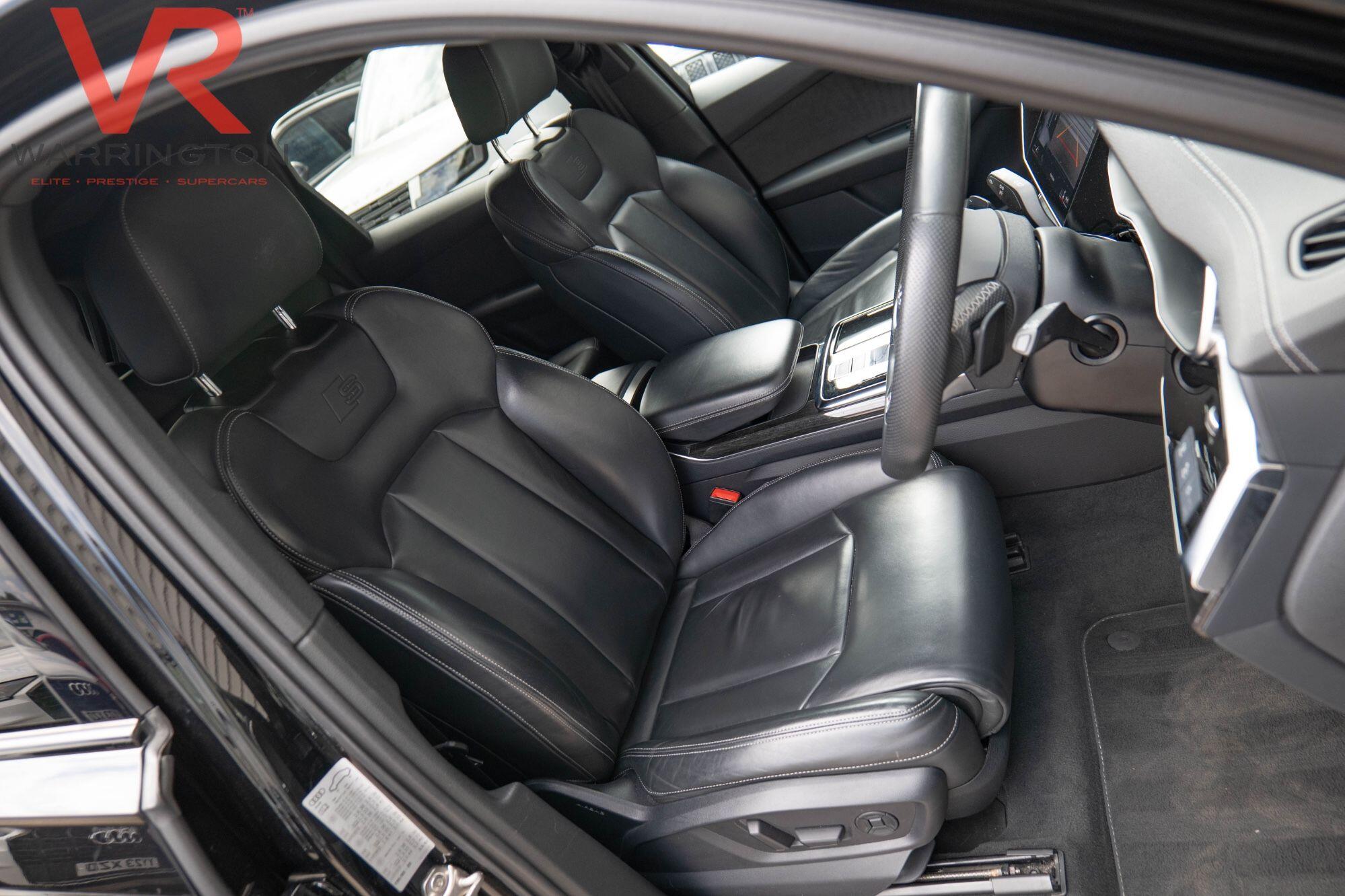 Audi Q7 view 27