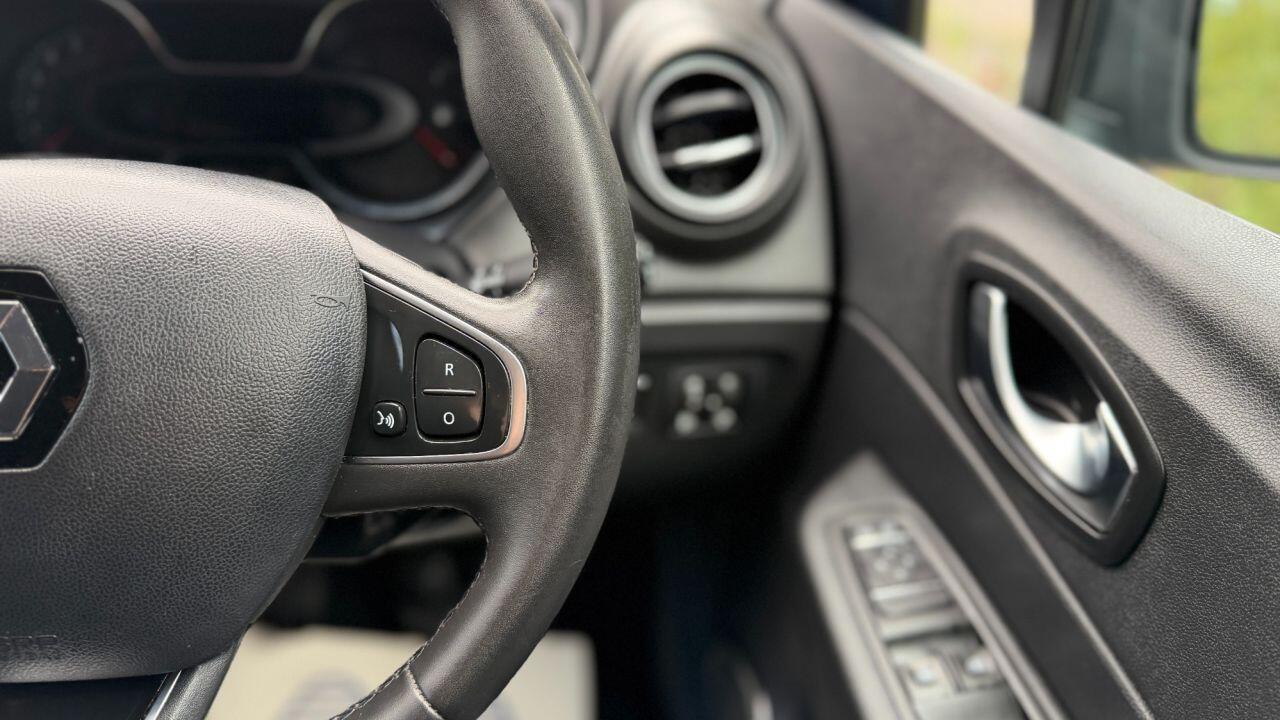 Renault Captur view 18